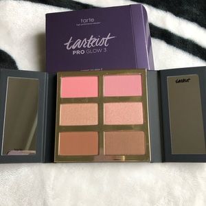 Tarte “TARTEIST PRO GLOW 3”